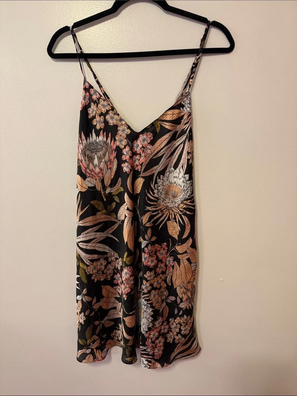 Midnight Bakery Floral Strappy Dress Size Large